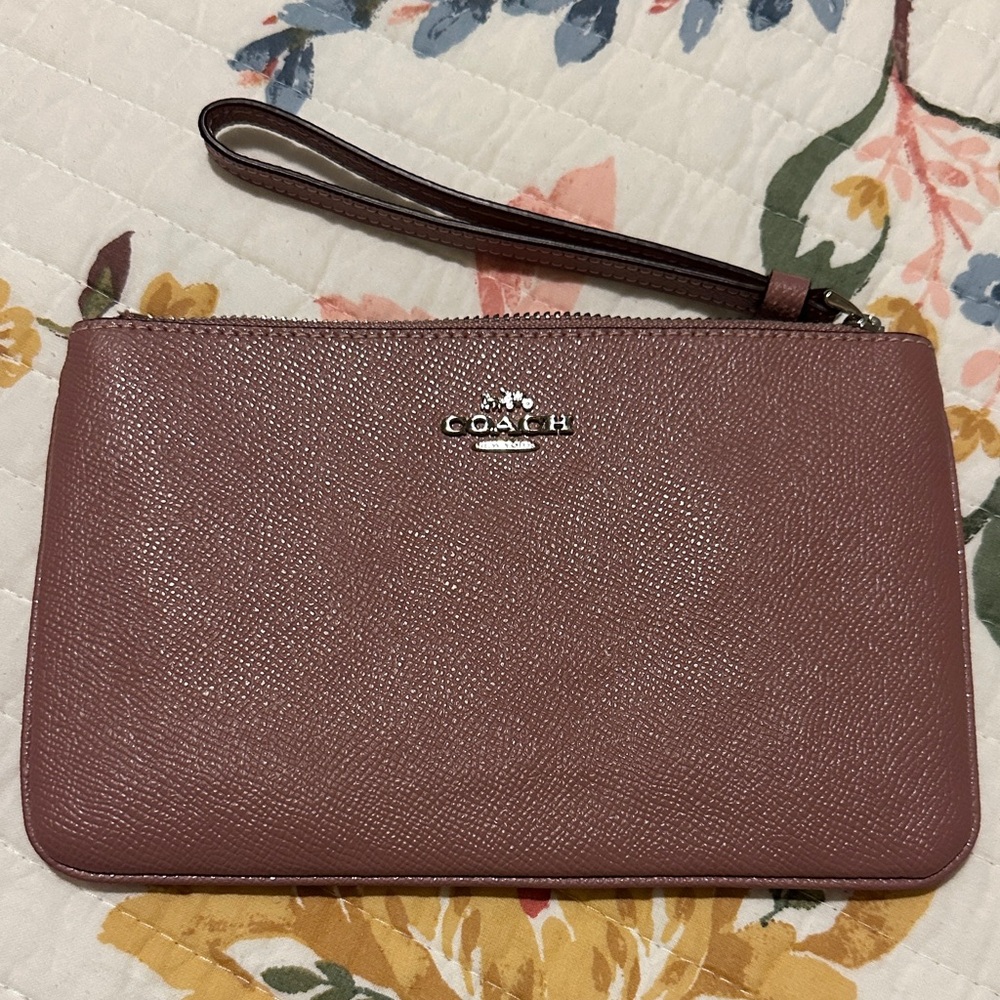 COACH Dusty Rose Wristlet